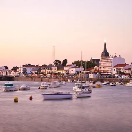 Piscine Chauffee Commune, 2 Adultes 2 Enfants Chalet Saint-Gilles-Croix-de-Vie