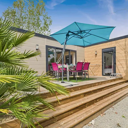 Piscine Chauffée Commune, 2 Adultes 2 Enfants Chalet