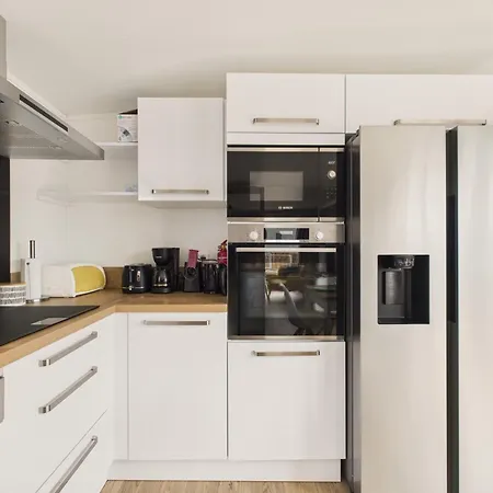 Piscine Chauffee Commune, 2 Adultes 2 Enfants 생 질 크루아 드 비