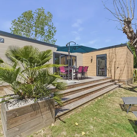 Piscine Chauffée Commune, 2 Adultes 2 Enfants
