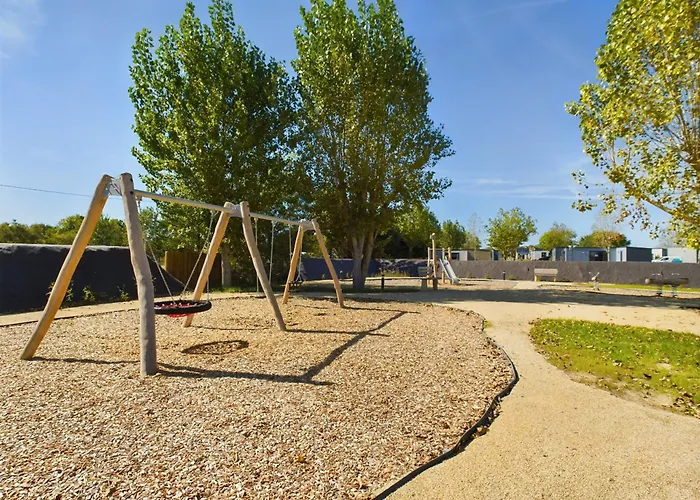 Alpstuga Piscine Chauffee Commune, 2 Adultes 2 Enfants *