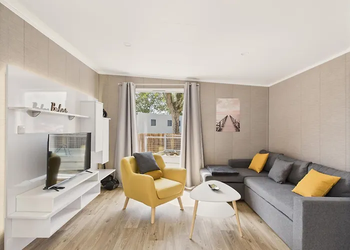 Piscine Chauffee Commune, 2 Adultes 2 Enfants Alpstuga *